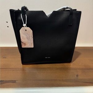 Pixie Mood Black V-Notch Everyday Tote